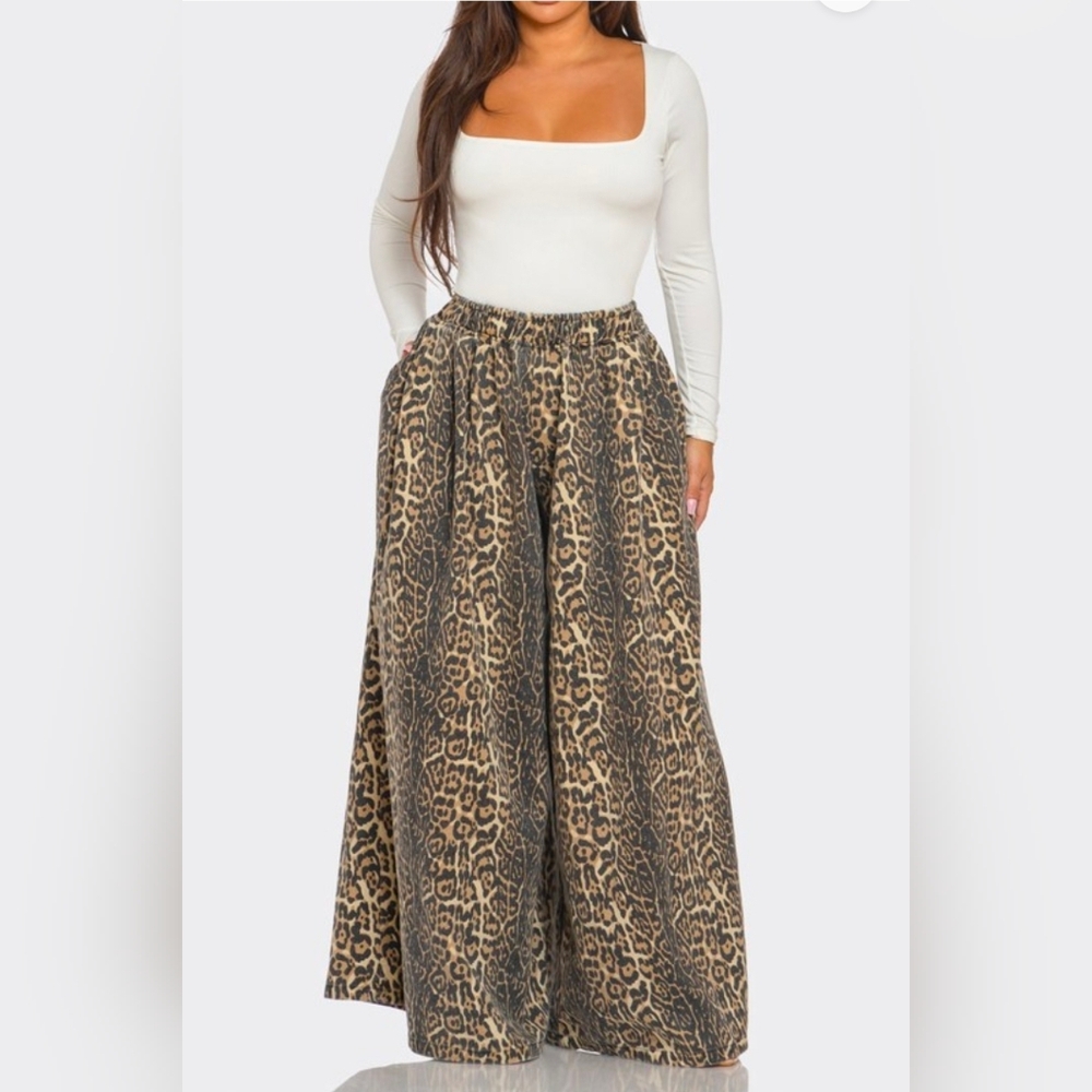NEW!!! Leopard Print Wide-Leg Pants With Pockets, NWT - Picture 5 of 7